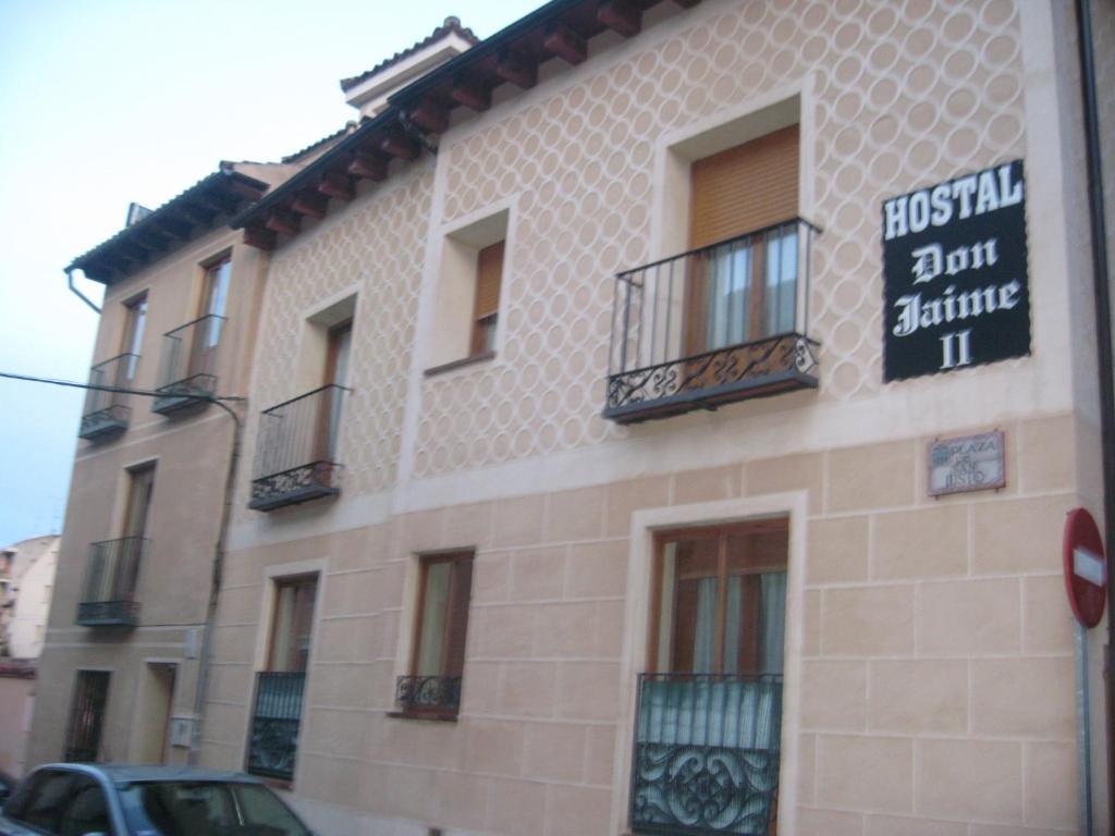 Hostal Don Jaime II Segovia Luaran gambar