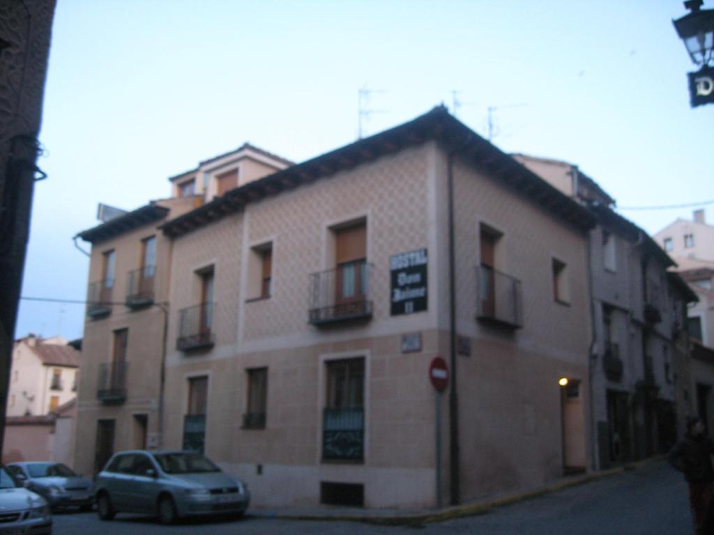 Hostal Don Jaime II Segovia Luaran gambar