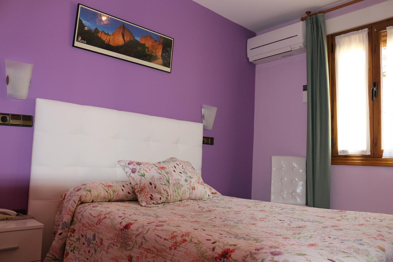 Hostal Don Jaime II Segovia Luaran gambar