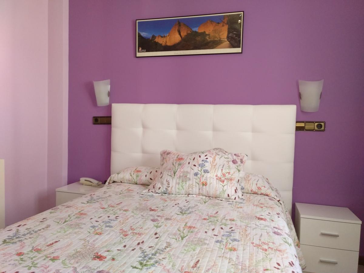 Hostal Don Jaime II Segovia Luaran gambar